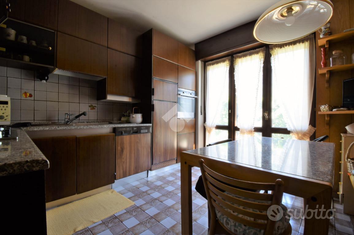 VILLA SINGOLA A CHÂTILLON - Altro