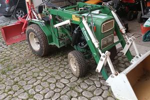 Trattore ferrari caricatore frontale