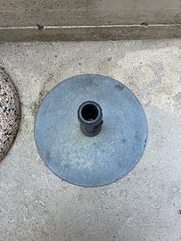 Base ombrellone rotonda in graniglia usata