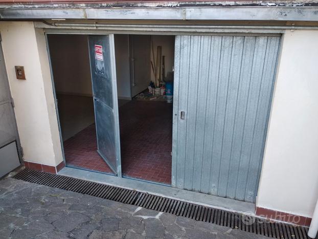 Magazzino / Garage in zona semicentrale a Pistoia