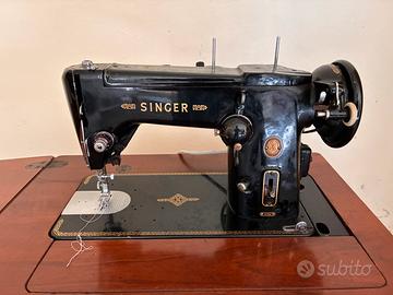 Macchina 306M Singer Vintage con mobile