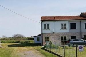 Immobile in asta di 132 m² con 4 locali e box auto