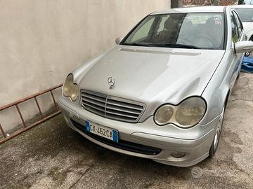 Mercedes 220 d