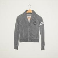 Cardigan di Abercrombie & Fitch.