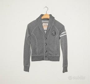 Cardigan di Abercrombie & Fitch.