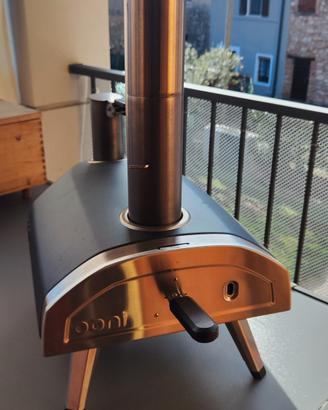 forno ooni fyra con biscotto di Sorrento 