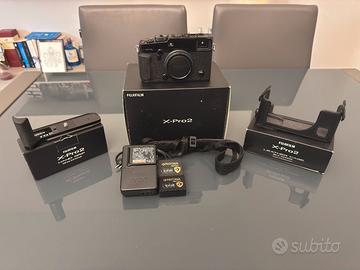 Fujifilm X-Pro2 + Hand Grip + Leather Case