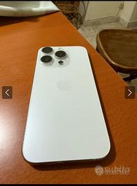 iPhone 15 pro 256 giga