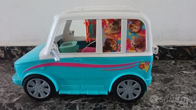 Camper dei cuccioli di Barbie 