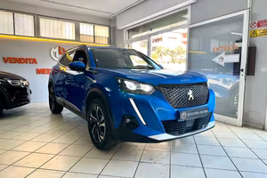 PEUGEOT 2008 BlueHDi 110 S&S ALLURE