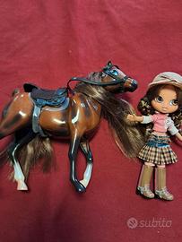 cavallerizza con cavallo