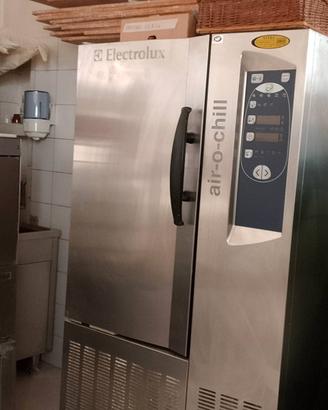 attività di panificazione e pasticceria in vendi