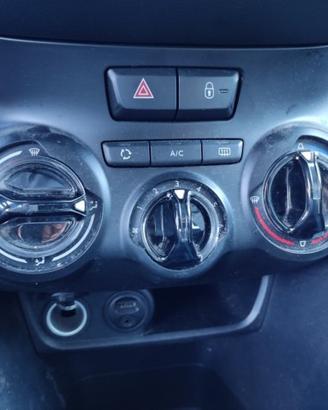 Comandi riscaldamento PEUGEOT 208 del 2012