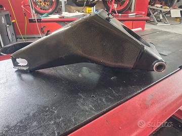 Forcellone Yamaha R6