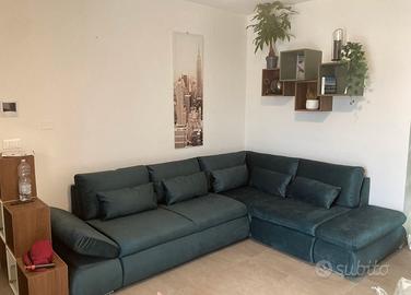 Divano letto semi nuovo