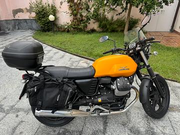 Moto Guzzi V7 ii Stone (2015-2017)