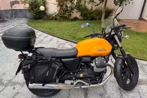 Moto Guzzi V7 ii Stone (2015-2017)