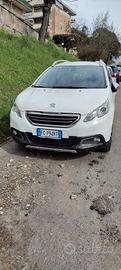 Peugeot 2008 del 2016  1,2 turbo benzina 110 CV 