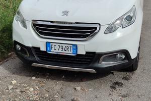 Peugeot 2008 del 2016  1,2 turbo benzina 110 CV 