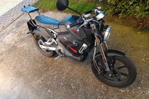 Moto elettrica super soco tc max