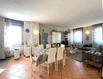 3 LOCALI A PALAZZOLO SULL'OGLIO