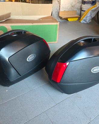 Valige laterali rigide GIVI v35
