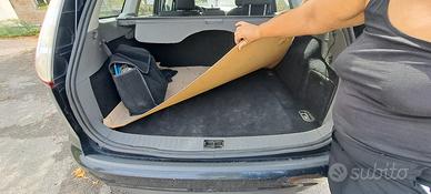 auto familiare x tutti gli usi