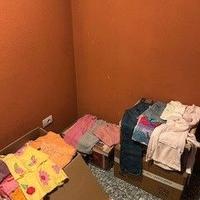 Vestiti per bambina 2-6 ann 3 scatole a 20eu tutto