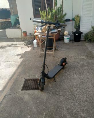 monopattino ninebot f40