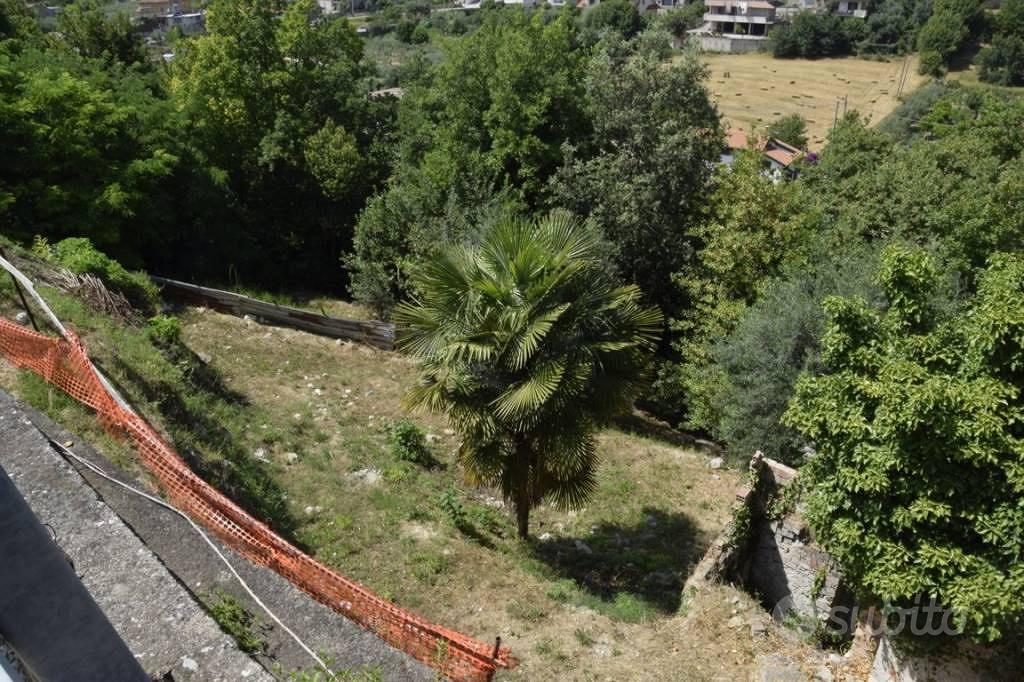 Rustico / Casale di 83 m² con 4 locali a Minturno - Vista 2