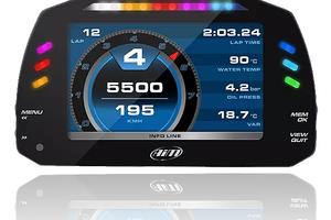 AIM MXS 1.2 digital display 5" dash logger