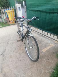bicicletta nera
