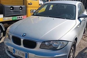 BMW serie 1 grigia anno 2009