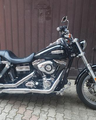 Harley Davidson Dyna Super Glide 