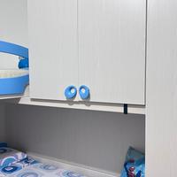 Cameretta come nuova color avio e beige chiaro