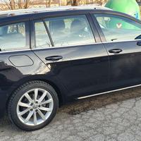 VW Golf Variant 2.0 TDI BlueMotion Tech DSG High