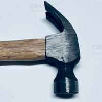 Martello da carpentiere (claw hammer)