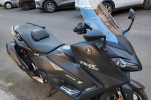 Yamaha t max 560 anno 2023