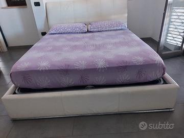 letto matrimoniale in pelle Chateau d'ax 