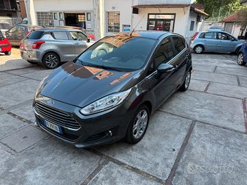 Ford Fiesta 1.5 TDCi 75CV 5 porte Titanium