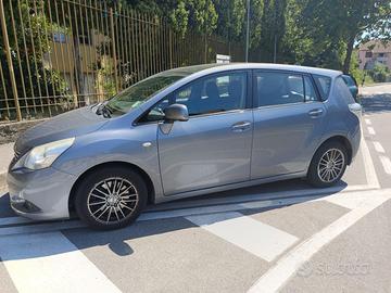 Toyota verso 2.2 d cat 7 posti