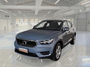 VOLVO XC40 T3 AUTOMATICO MOMENTUM PRO SUV