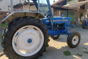 Trattore Ford 4000