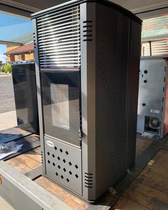 STUFA A PELLET e GUSCI TRITI “SENKO” da 10kw