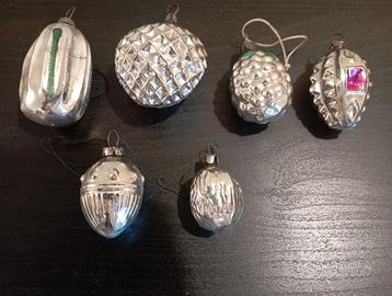 Giocattoli natalizi antichi degli anni '30-'40.