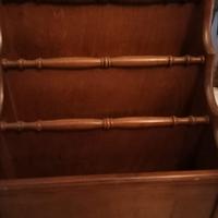 Porta riviste in legno noce