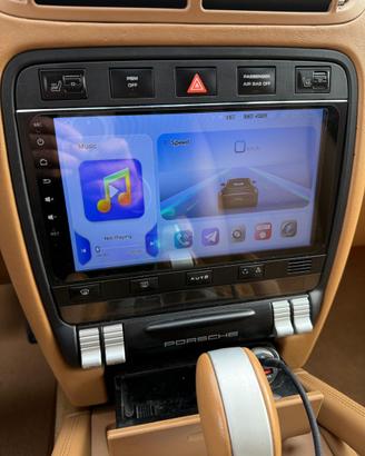 Porsche Cayenne 9” stereo apple carplay/android