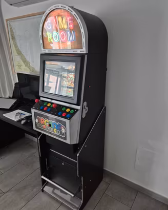 videogioco vintage cabinato