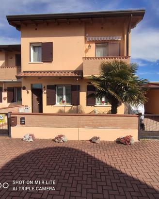 Villetta di testa