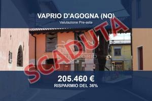 Immobile in asta di 536 m² con più di 5 locali a V